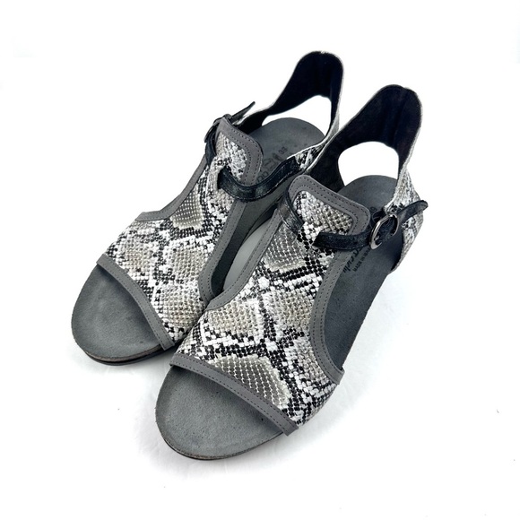 Naot Fiona Wedge Sandals 39 Snakeskin Leather Comfort Shoes Womens 8 Worn Once - Picture 1 of 12